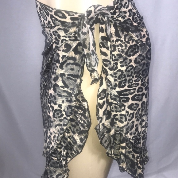 Zuliana Animal Print Sarong - Picture 2 of 3